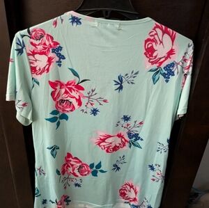 Floral tee